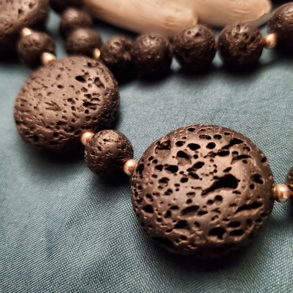 VINTAGE PIECE Gorgeous Genuine Lava Rock 3-Piece Jewelry Set - Picture 6 of 6
